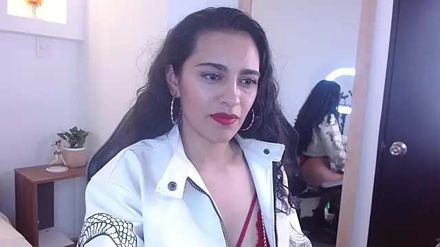 Snapshot of aanacaro_as chatting on 25, 11, 2025 aanacaro as online show from 25, 11, 2025