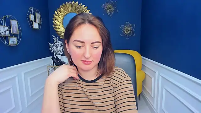 NoraSimons online show from 3, 3, 2026