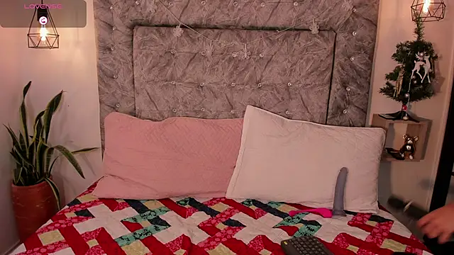 Amatista desire online show from 20, 12, 2025