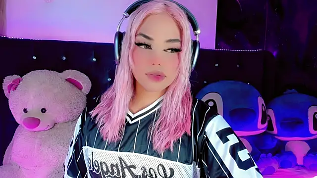 Alannys xHotx online show from 25, 4, 2026