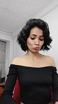 chloehanna online show from 23, 10, 2025