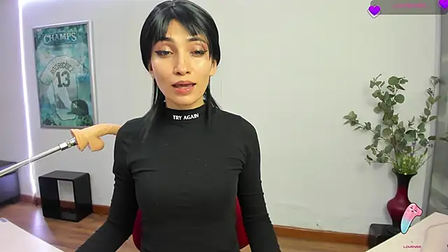 chloehanna online show from 19, 5, 2026