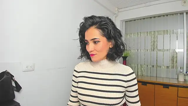 chloehanna online show from 26, 11, 2025