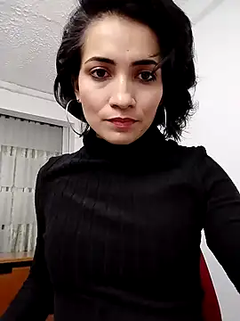 chloehanna online show from 21, 10, 2025