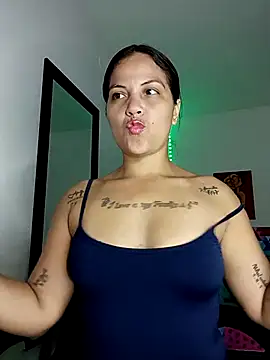 tattyHot95 online show from 2, 12, 2025