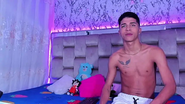 boyswantingplay online show from 8, 11, 2025