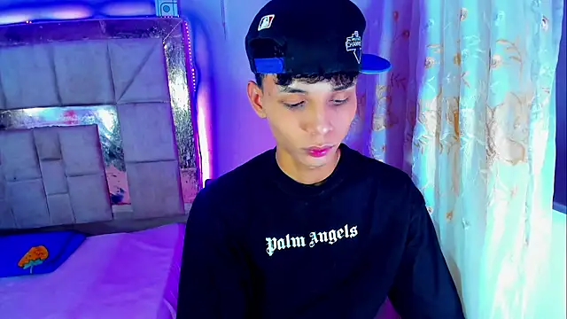 boyswantingplay online show from 12, 2, 2026