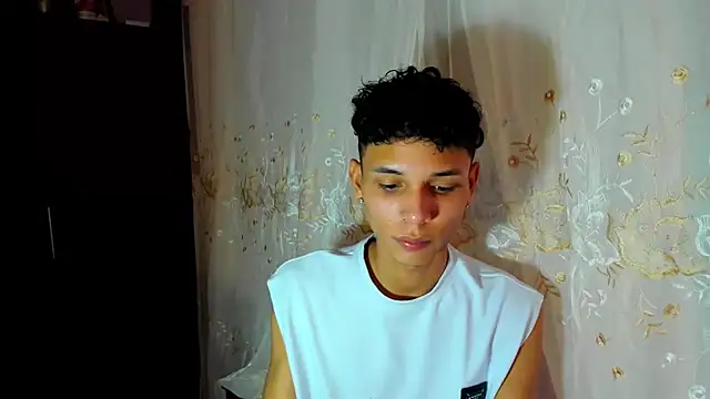 boyswantingplay online show from 8, 1, 2026