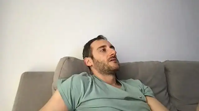 Snapshot of LukaShyGuy chatting on 5, 6, 2026 LukaShyGuy online show from 5, 6, 2026