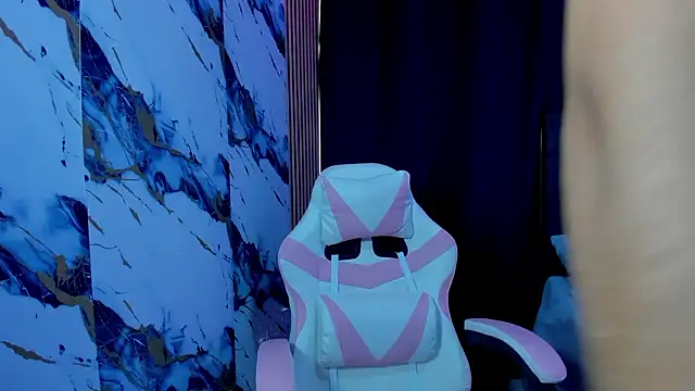 Snapshot of Scarlet_DLuce chatting on 19, 2, 2026 Scarlet DLuce online show from 19, 2, 2026