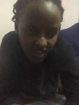 yummy-caramel online show from 29, 10, 2025