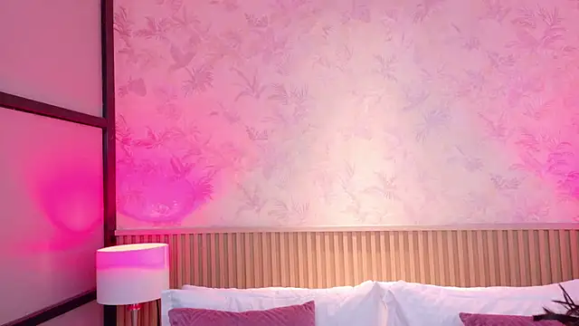 AdelineJhones online show from 17, 12, 2025