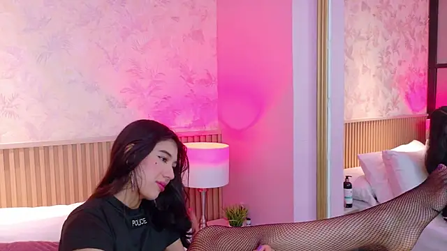 AdelineJhones online show from 17, 1, 2026