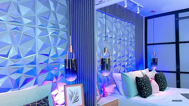 AdelineJhones online show from 24, 3, 2026