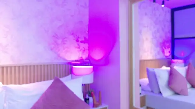 AdelineJhones online show from 30, 11, 2025