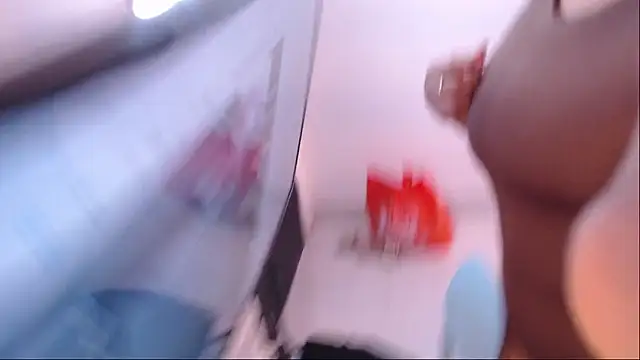 rosselyn  online show from 6, 1, 2026