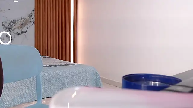 rosselyn  online show from 6, 3, 2026