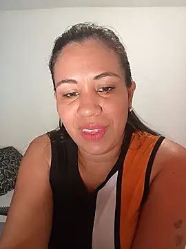 LeilaTaylor online show from 24, 10, 2025