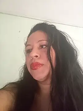 LeilaTaylor online show from 8, 2, 2026