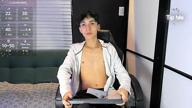 Snapshot of LiamPage_ chatting on 16, 11, 2025 LiamPage online show from 16, 11, 2025