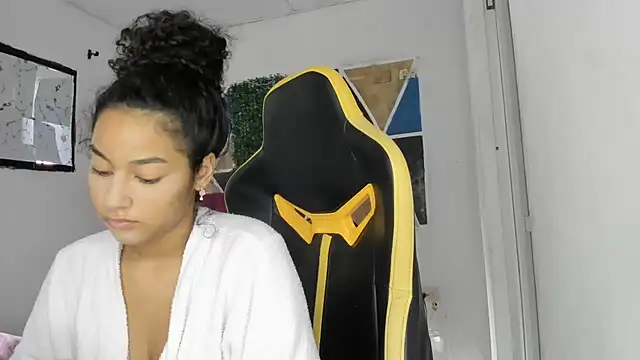 Snapshot of emily_stars1 chatting on 26, 2, 2026 emily stars1 online show from 26, 2, 2026