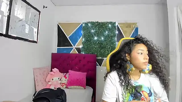 Snapshot of emily_stars1 chatting on 12, 2, 2026 emily stars1 online show from 12, 2, 2026