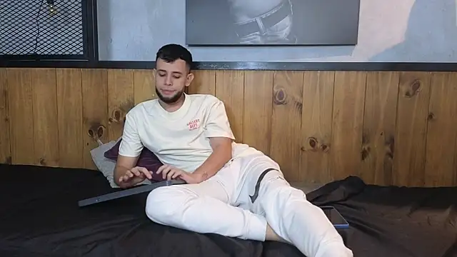 Maxcole 07 online show from 11, 1, 2026