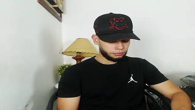 Maxcole 07 online show from 31, 10, 2025