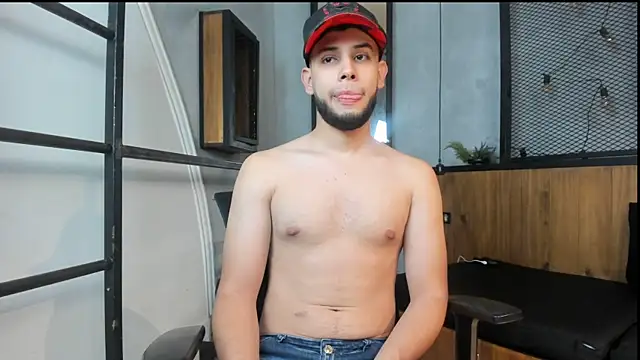 Maxcole 07 online show from 30, 11, 2025