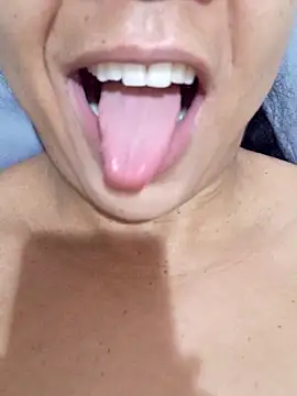 Bruninhadeusa online show from 10, 2, 2026