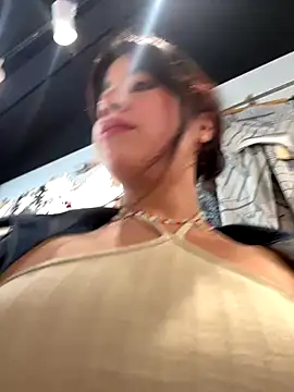 LisaMartinez34 online show from 4, 12, 2025