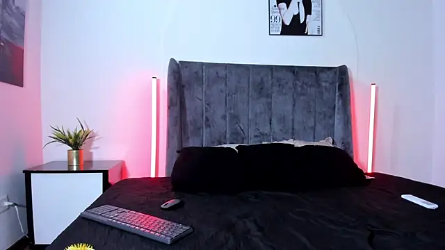 Cloy Areo online show from 8, 4, 2026