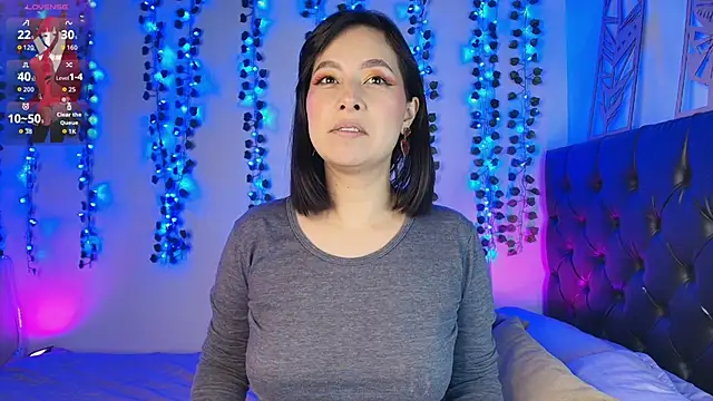 Eris Velvet online show from 4, 11, 2025