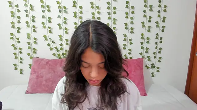 emily jonessxx online show from 14, 2, 2026