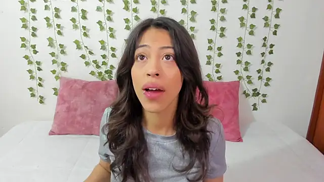 emily jonessxx online show from 15, 2, 2026