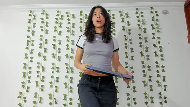 emily jonessxx online show from 8, 2, 2026