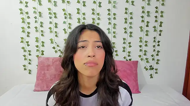 emily jonessxx online show from 13, 2, 2026