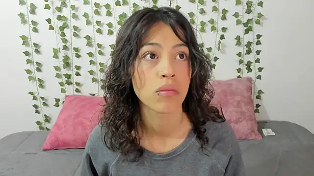 emily jonessxx online show from 17, 1, 2026