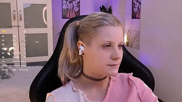 ShineJoan online show from 29, 11, 2025