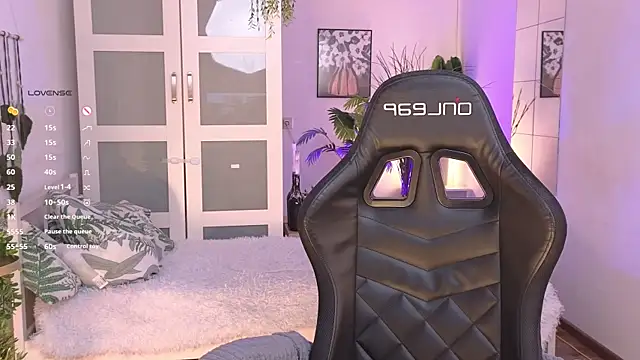 ShineJoan online show from 22, 11, 2025