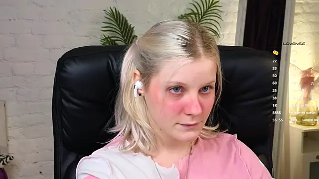 ShineJoan online show from 16, 11, 2025