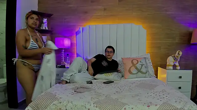 AmeliaConer NovaBell online show from 6, 11, 2025