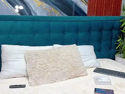 mira cherry02 online show from 17, 12, 2025