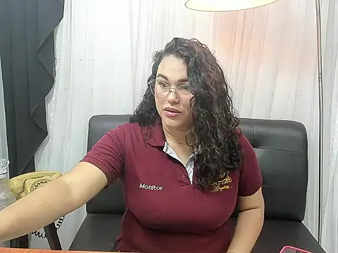 mira cherry02 online show from 24, 10, 2025