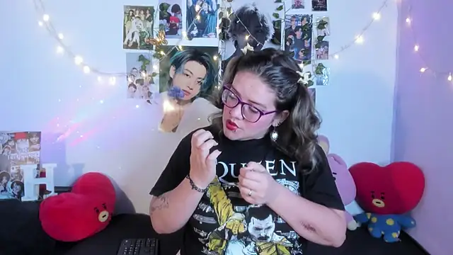 Rose Hellen online show from 25, 11, 2025