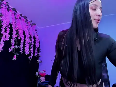 Gabyy Cooper  online show from 18, 3, 2026