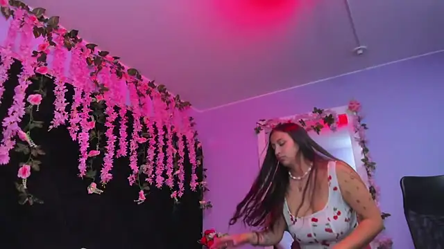 Gabyy Cooper  online show from 15, 4, 2026