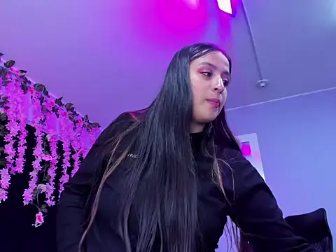 Gabyy Cooper  online show from 28, 5, 2026