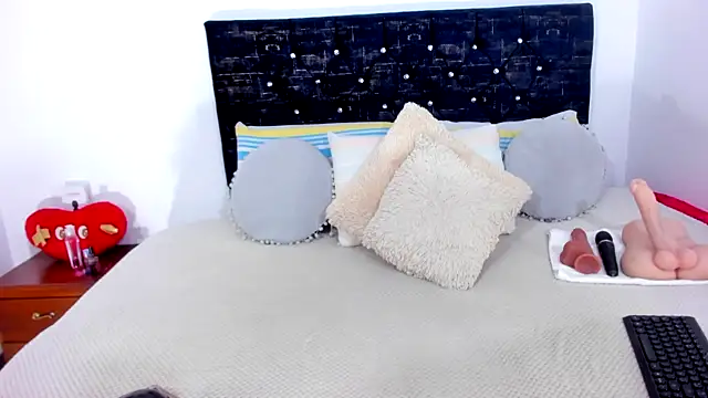 RubyLuxeX online show from 2, 6, 2026