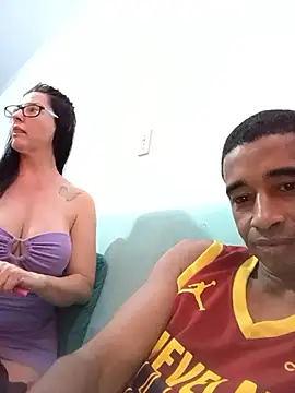 Snapshot of juniordotado87 chatting on 2, 11, 2025 juniordotado87 online show from 2, 11, 2025